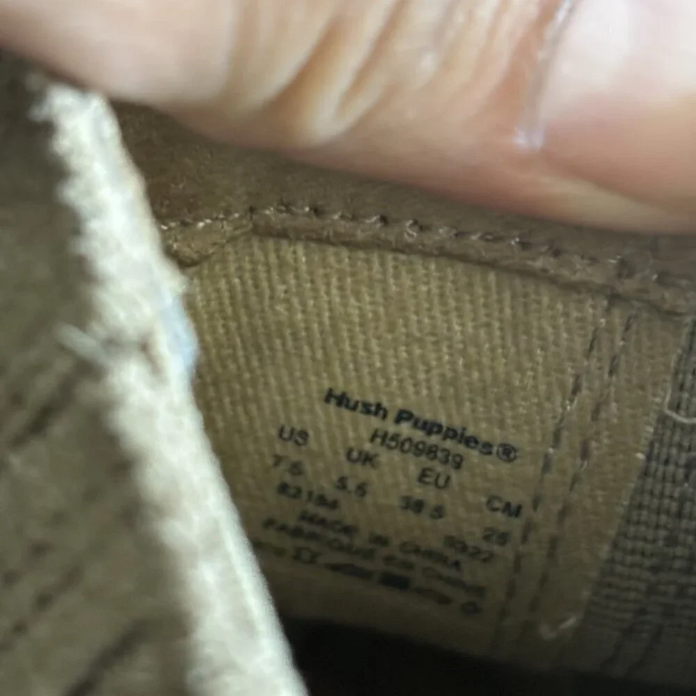 Hush Puppies Sierra Chelsea Suade Taupe Ankle Boots Women's Size 7.5 M